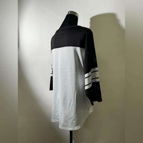 NFL Raiders Women’s Mesh Jersey Top Black White TEAM APPAREL XL Football Tee - Picture 3 of 9